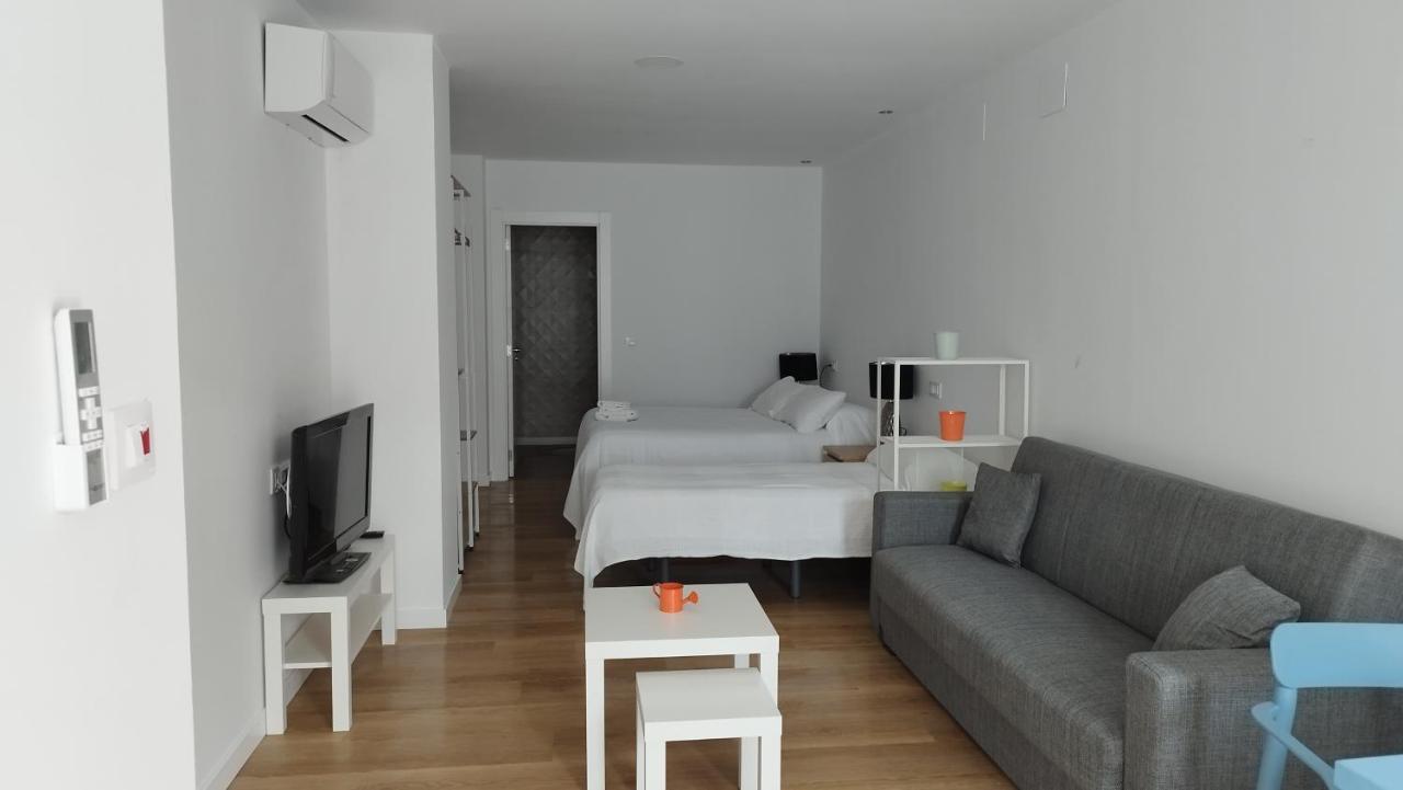 Apartamentos Y Estudios El Centro Vargas Екстериор снимка