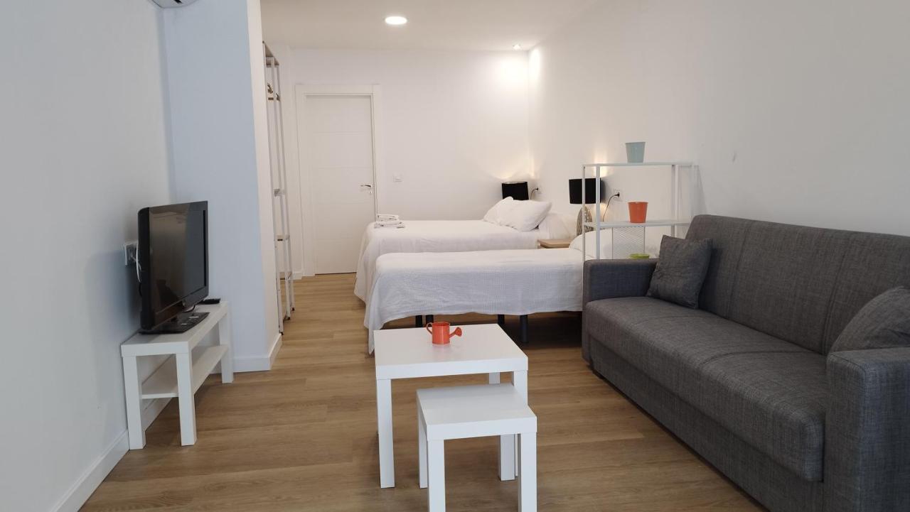 Apartamentos Y Estudios El Centro Vargas Екстериор снимка