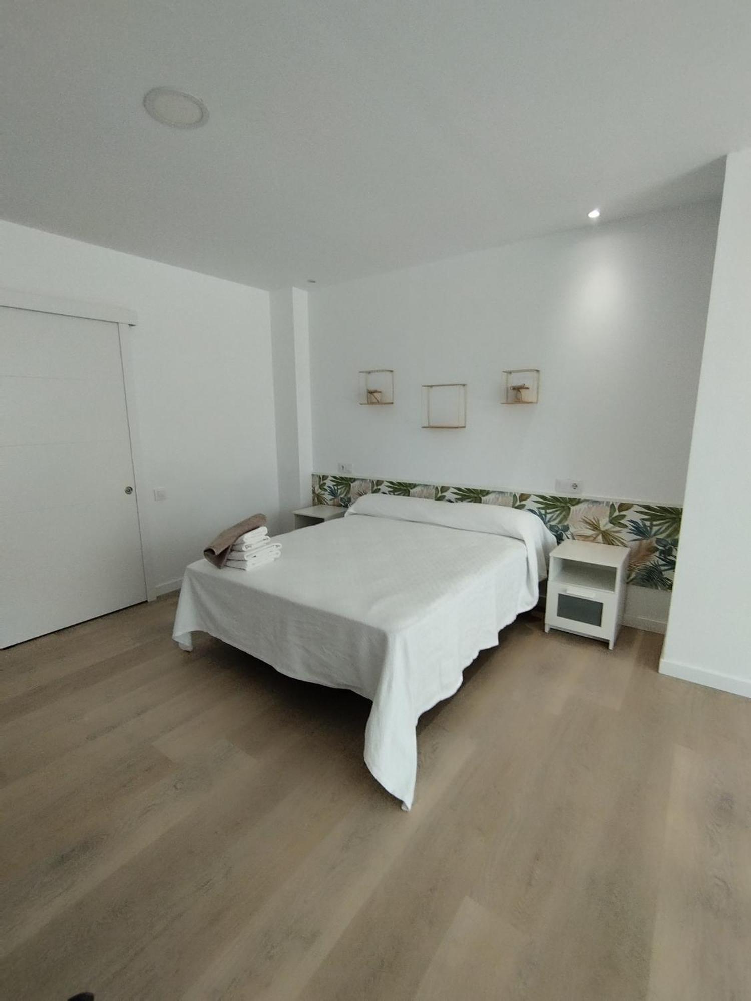 Apartamentos Y Estudios El Centro Vargas Екстериор снимка