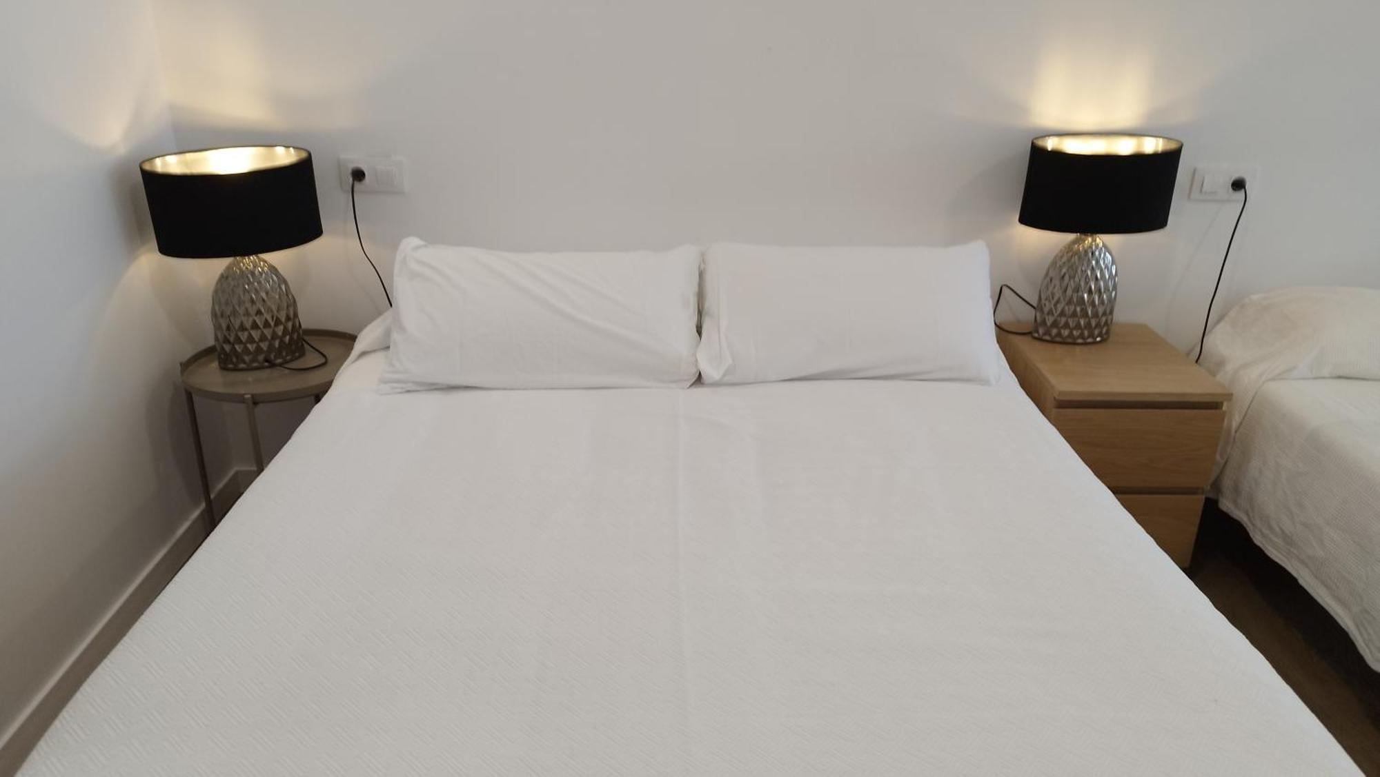 Apartamentos Y Estudios El Centro Vargas Екстериор снимка